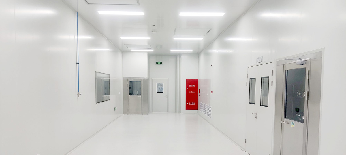 Elektronikus és fotoelektromos pormentes műhely